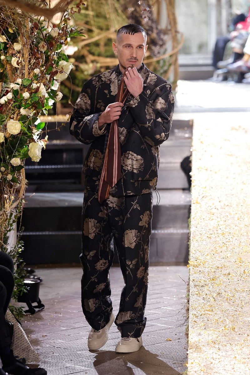 Look 28