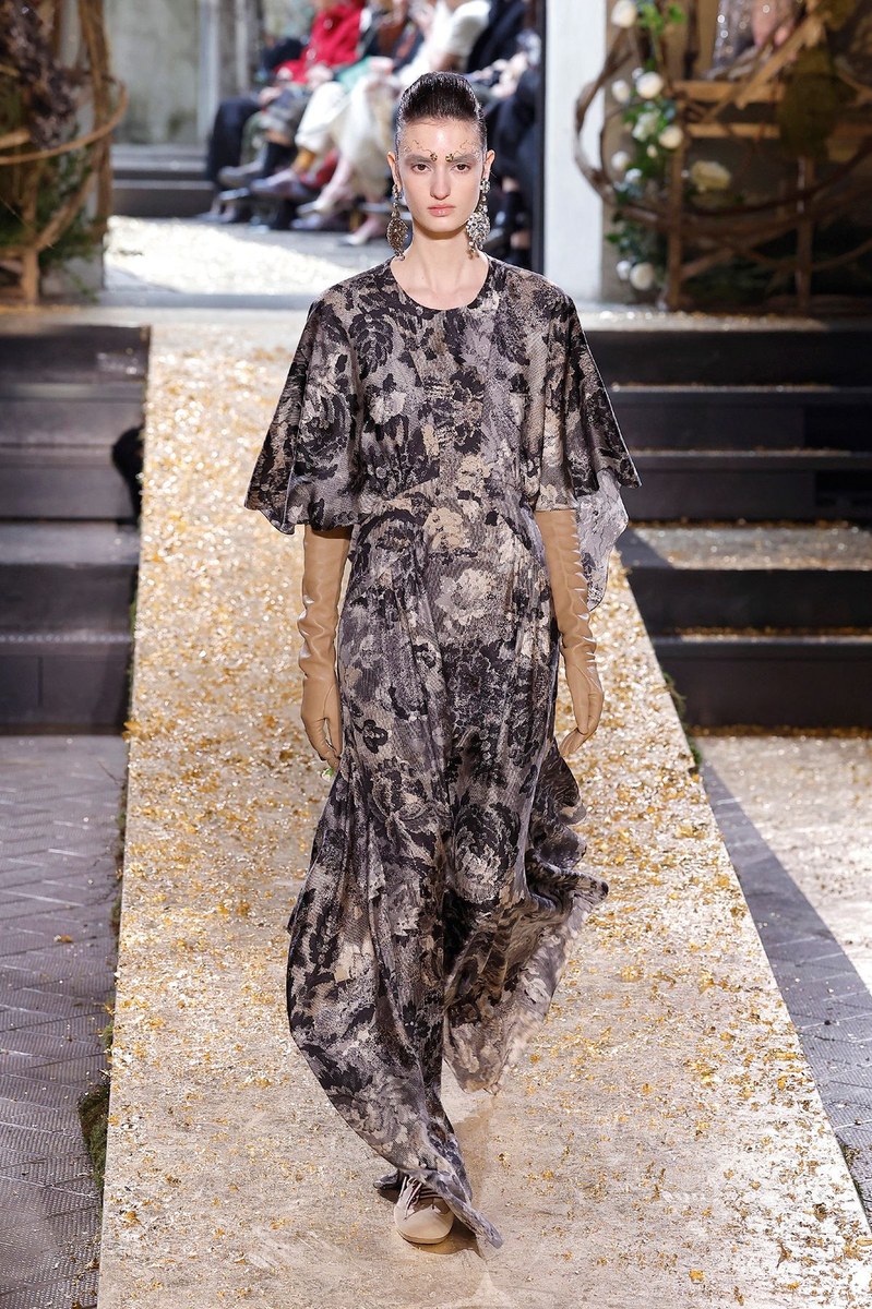 Look 29