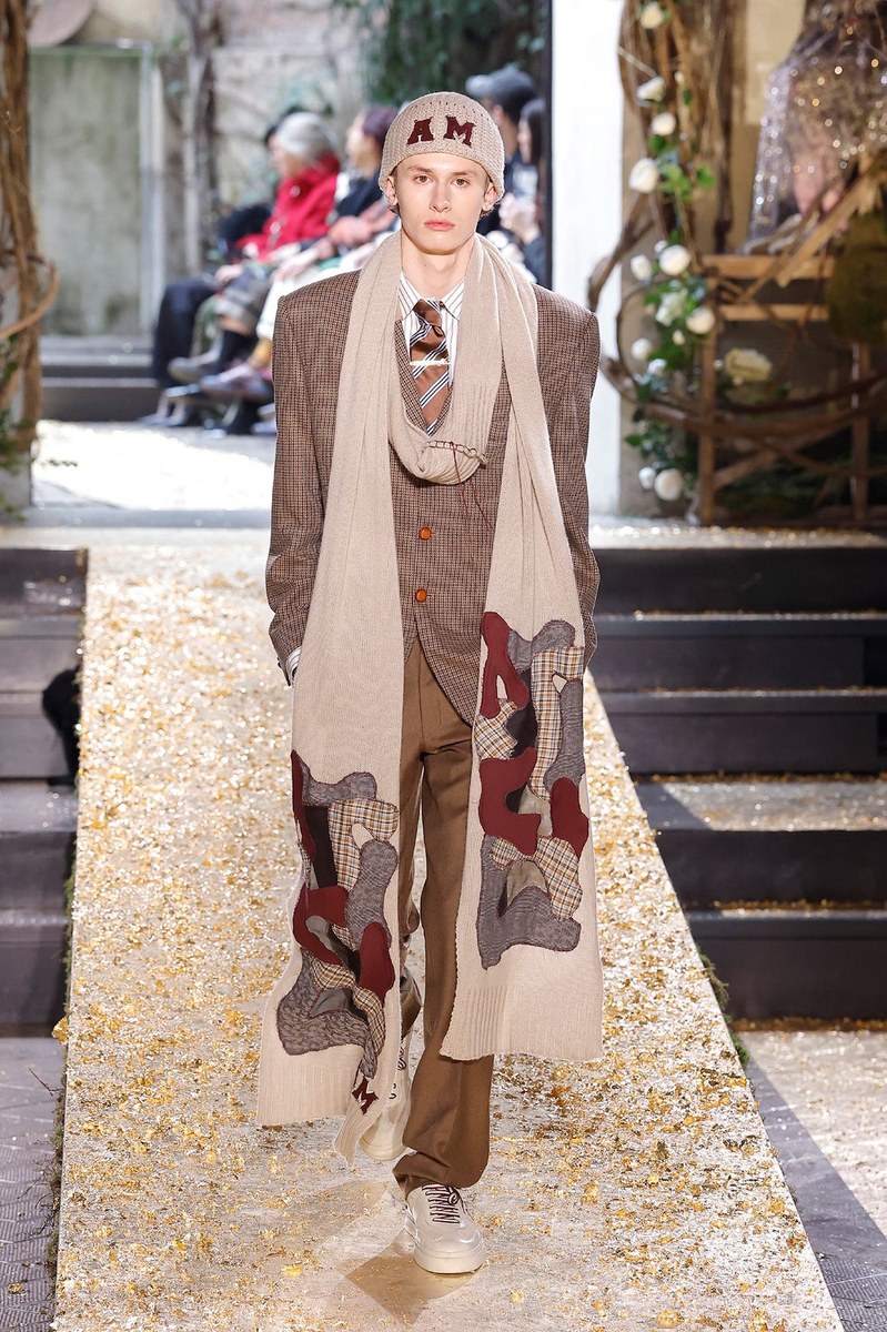 Look 34