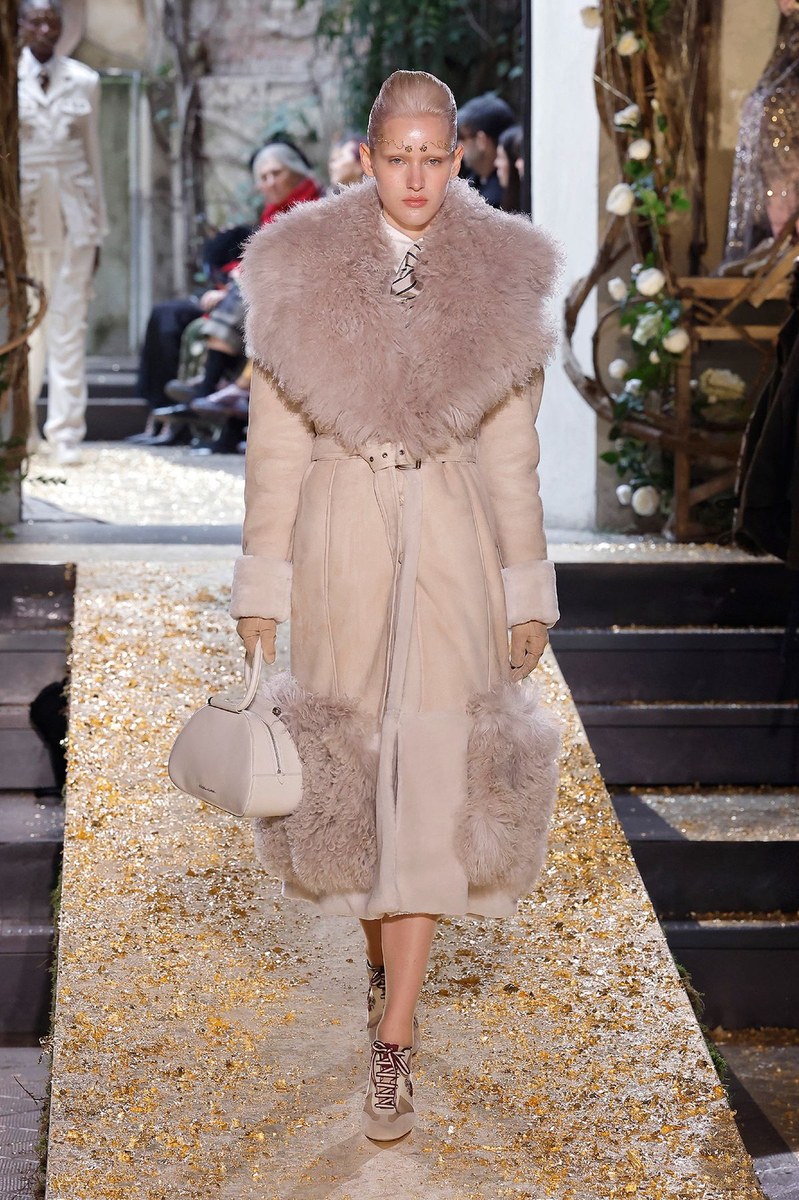 Look 35