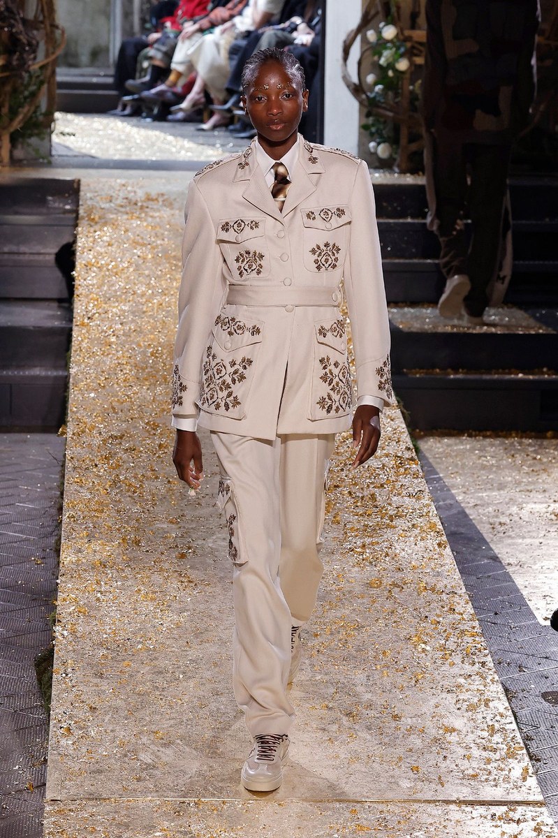 Look 36