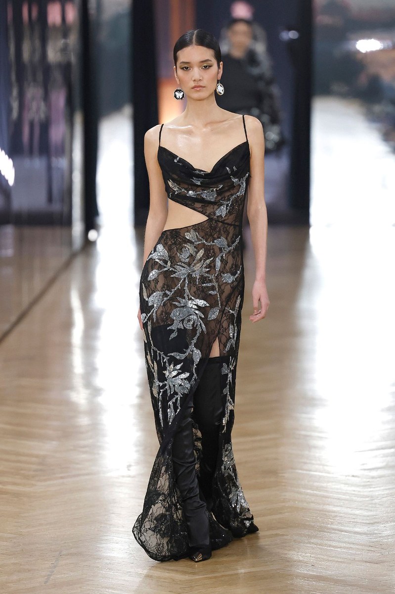 Look 17