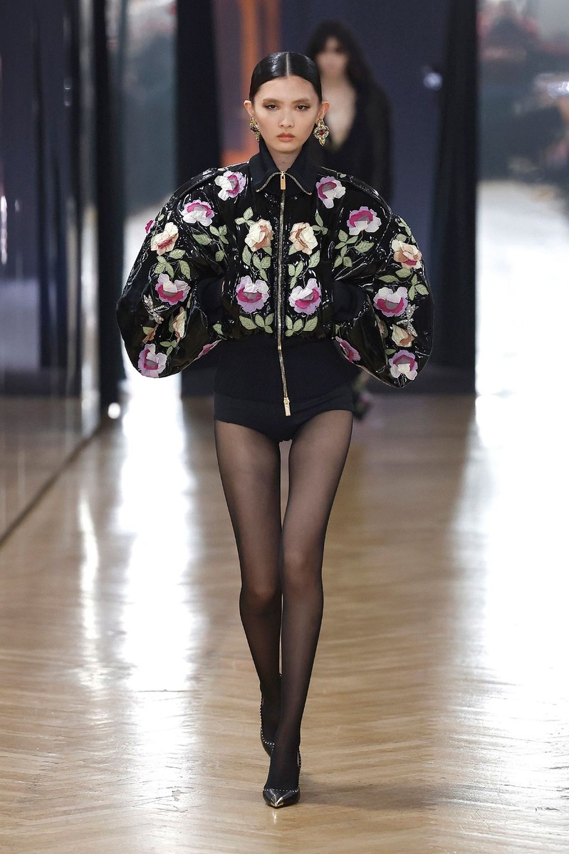 Look 24