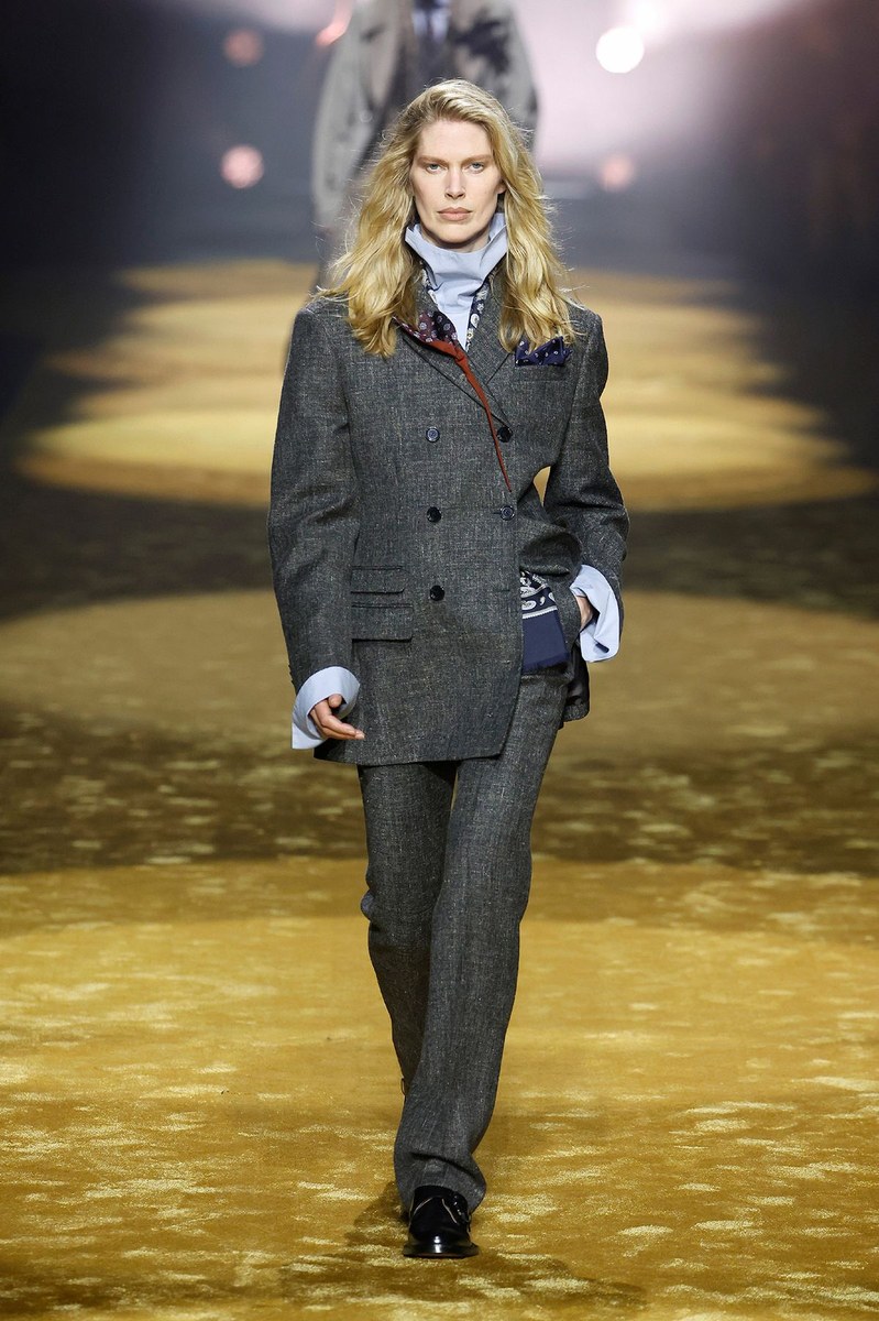 Look 2
