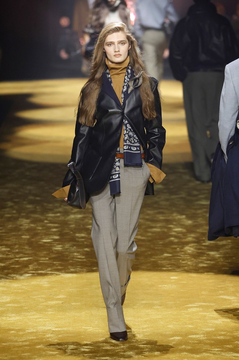 Look 19