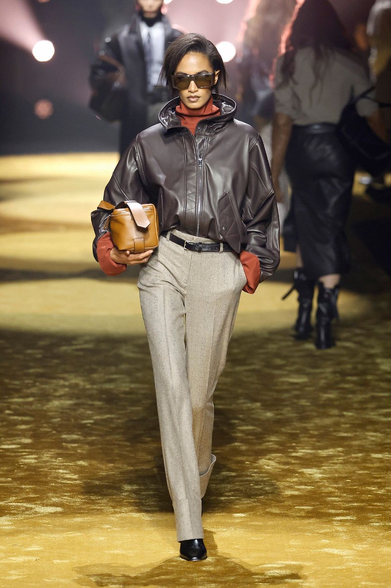 Look 28