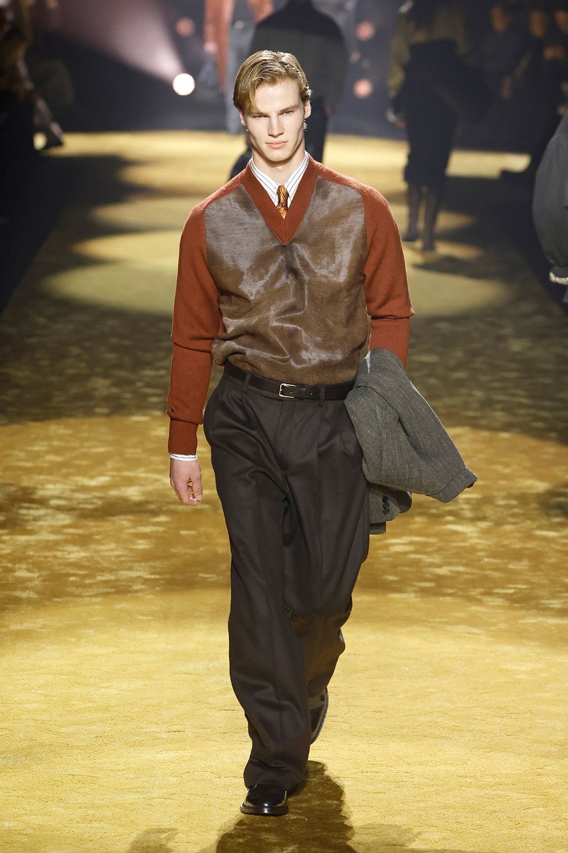 Look 43