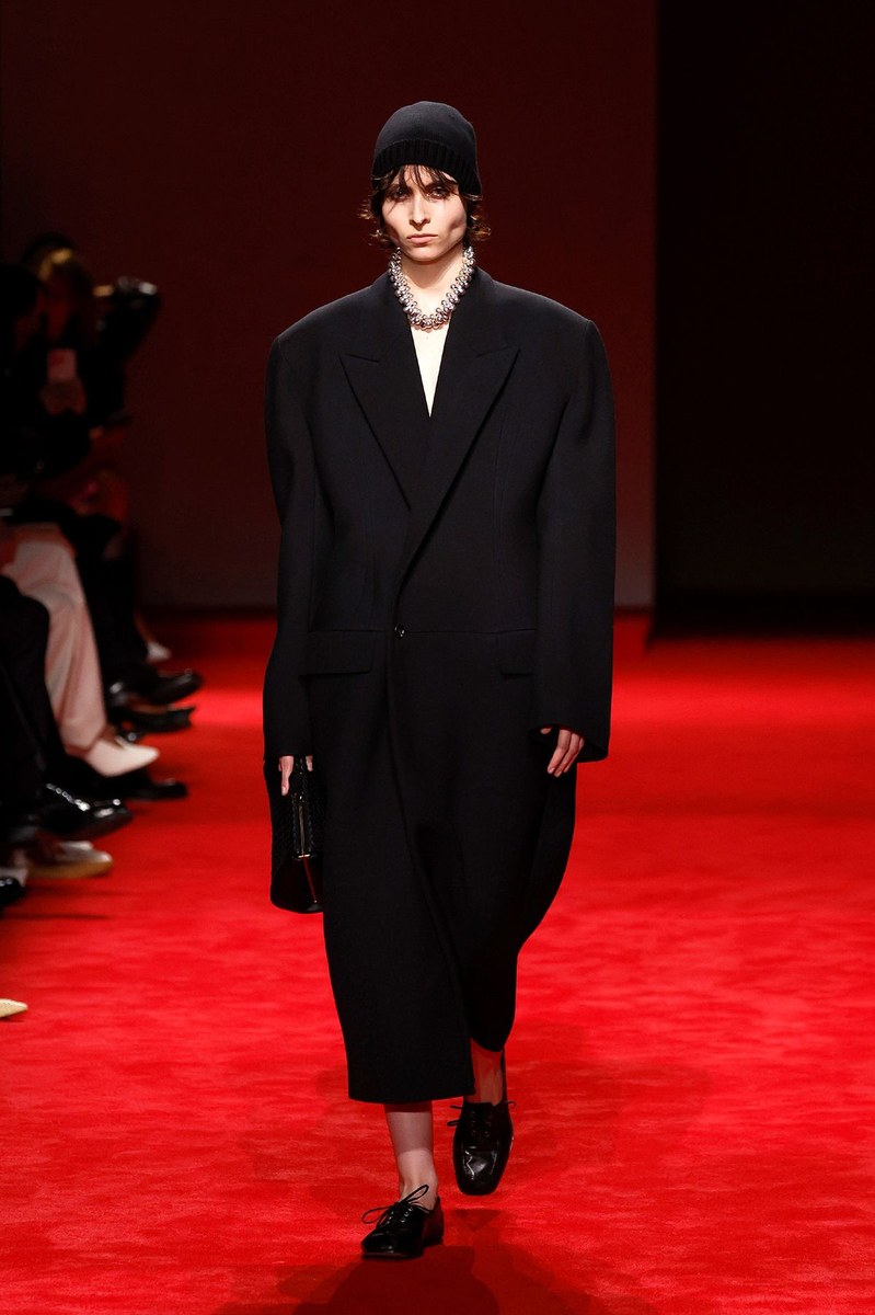 Look 1