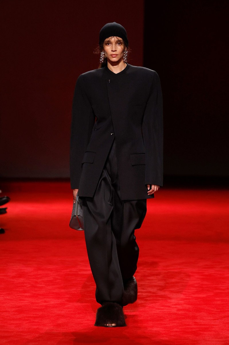Look 2