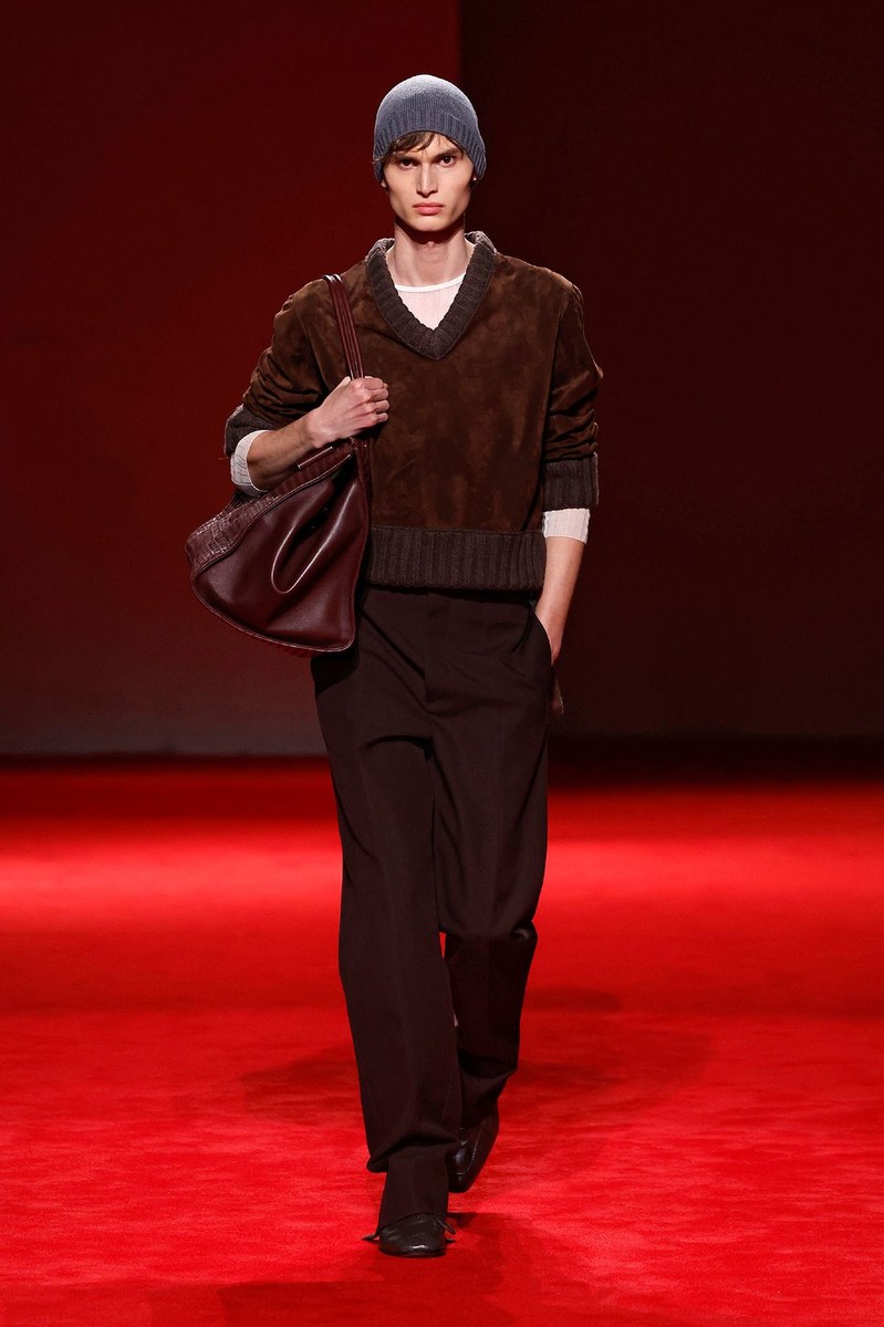 Look 18