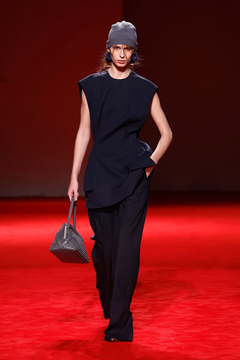 Look 25