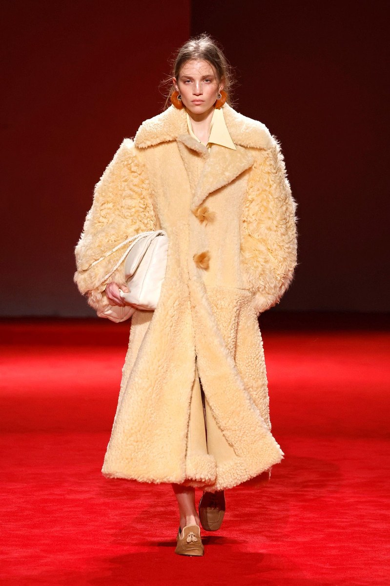 Look 50
