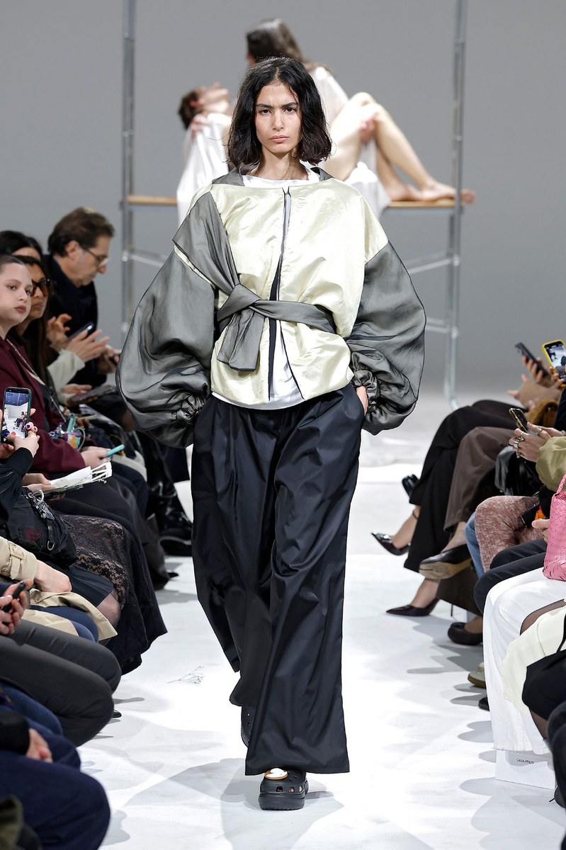 Look 25