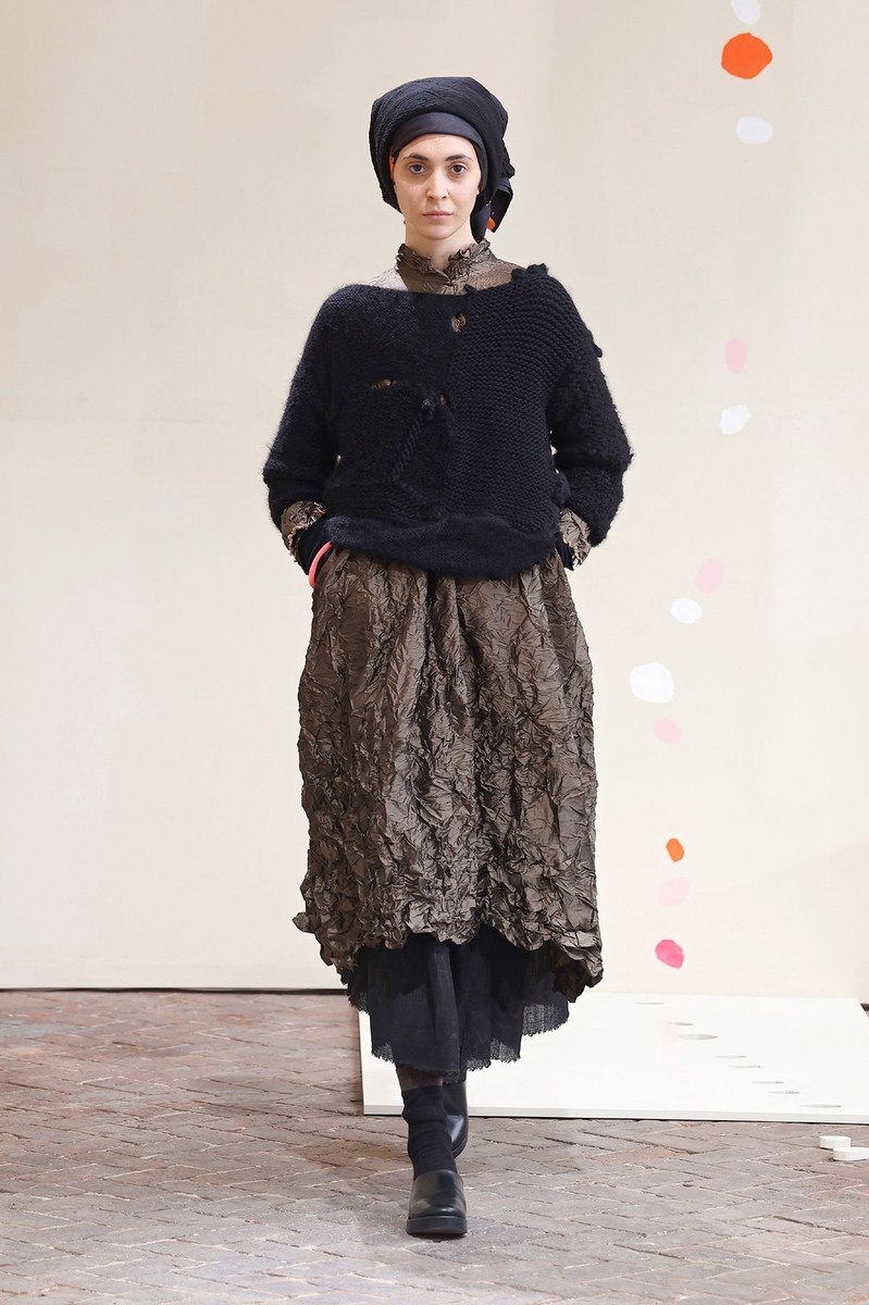 Look 15