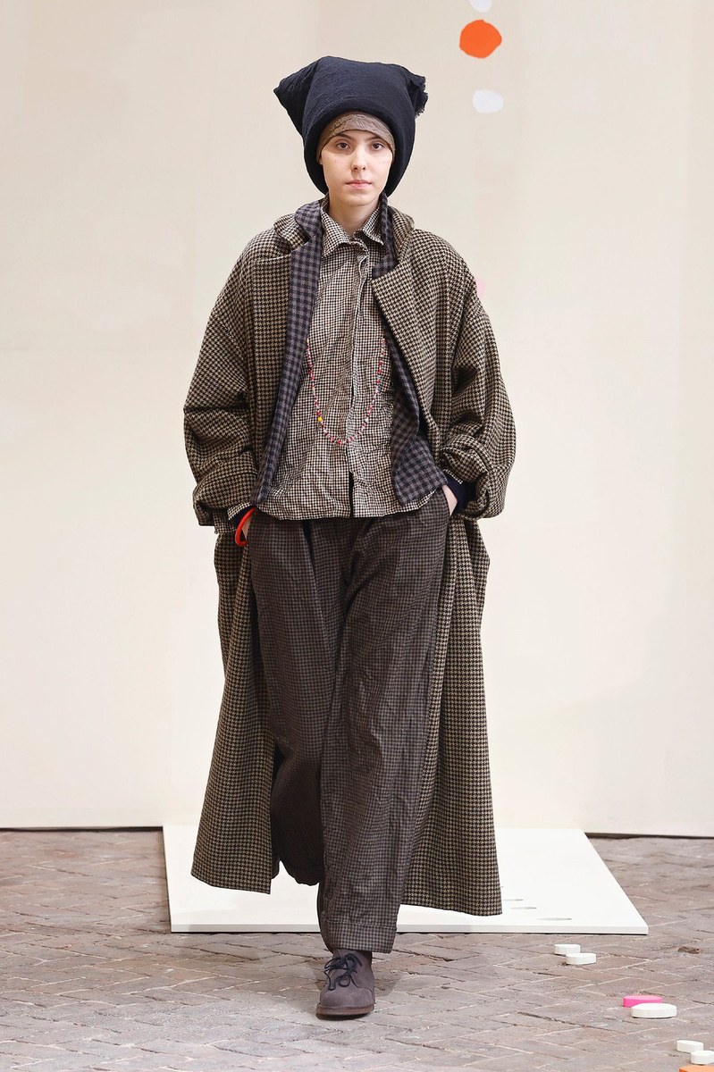 Look 30