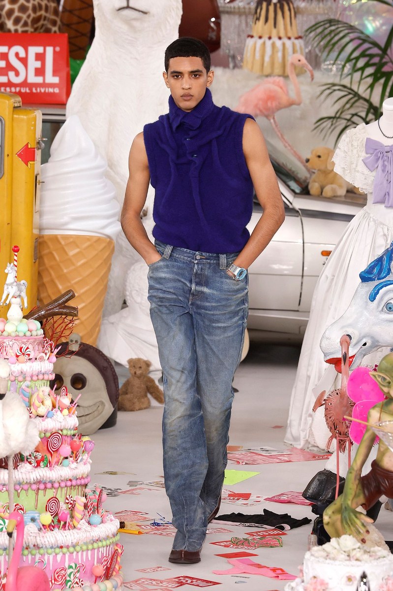 Look 7