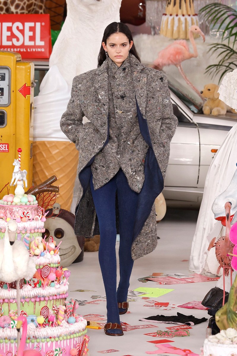 Look 12