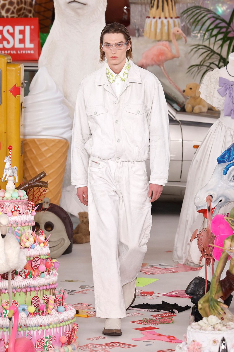 Look 19