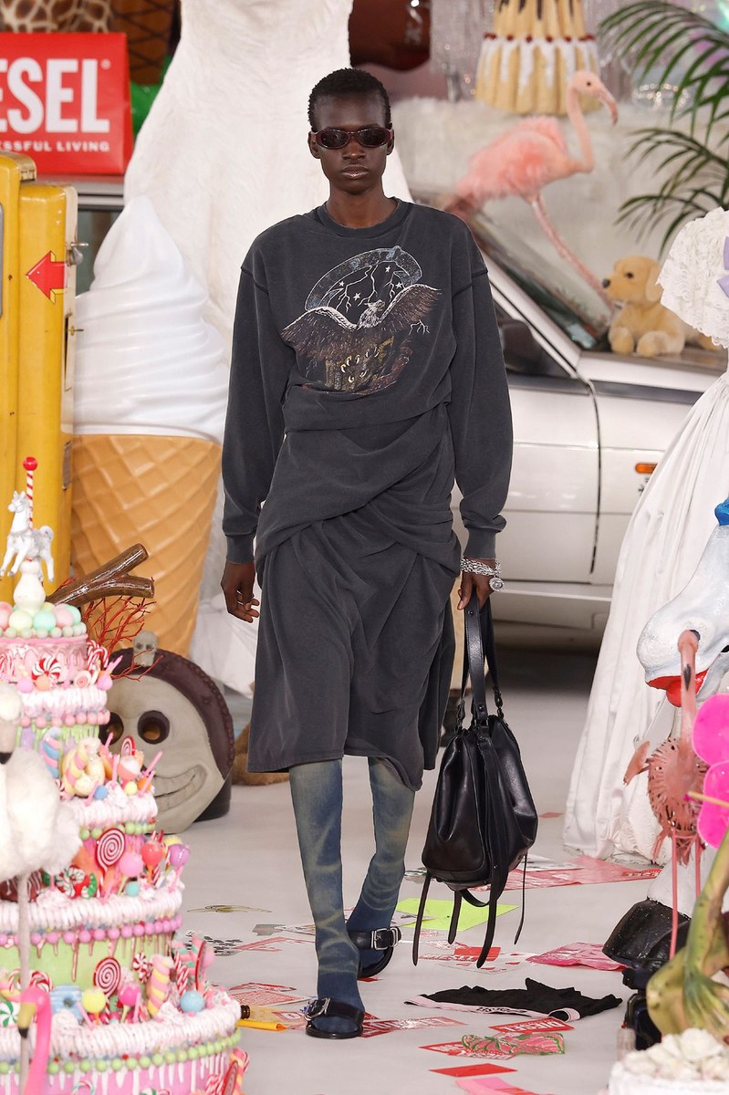 Look 25