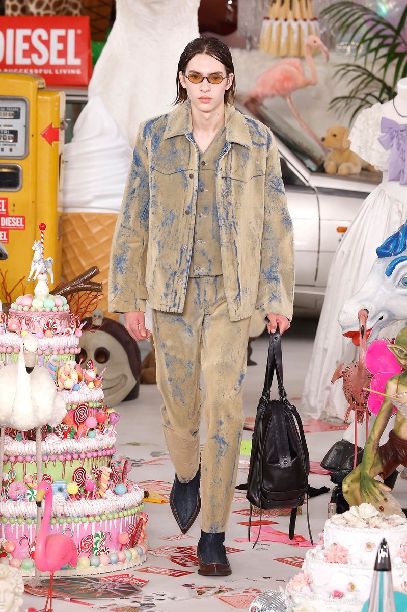 Look 27