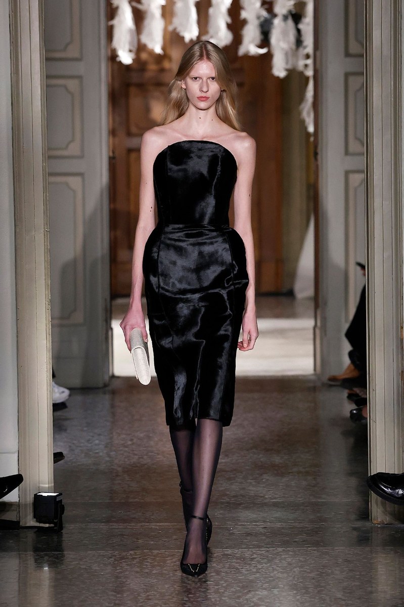 Look 7