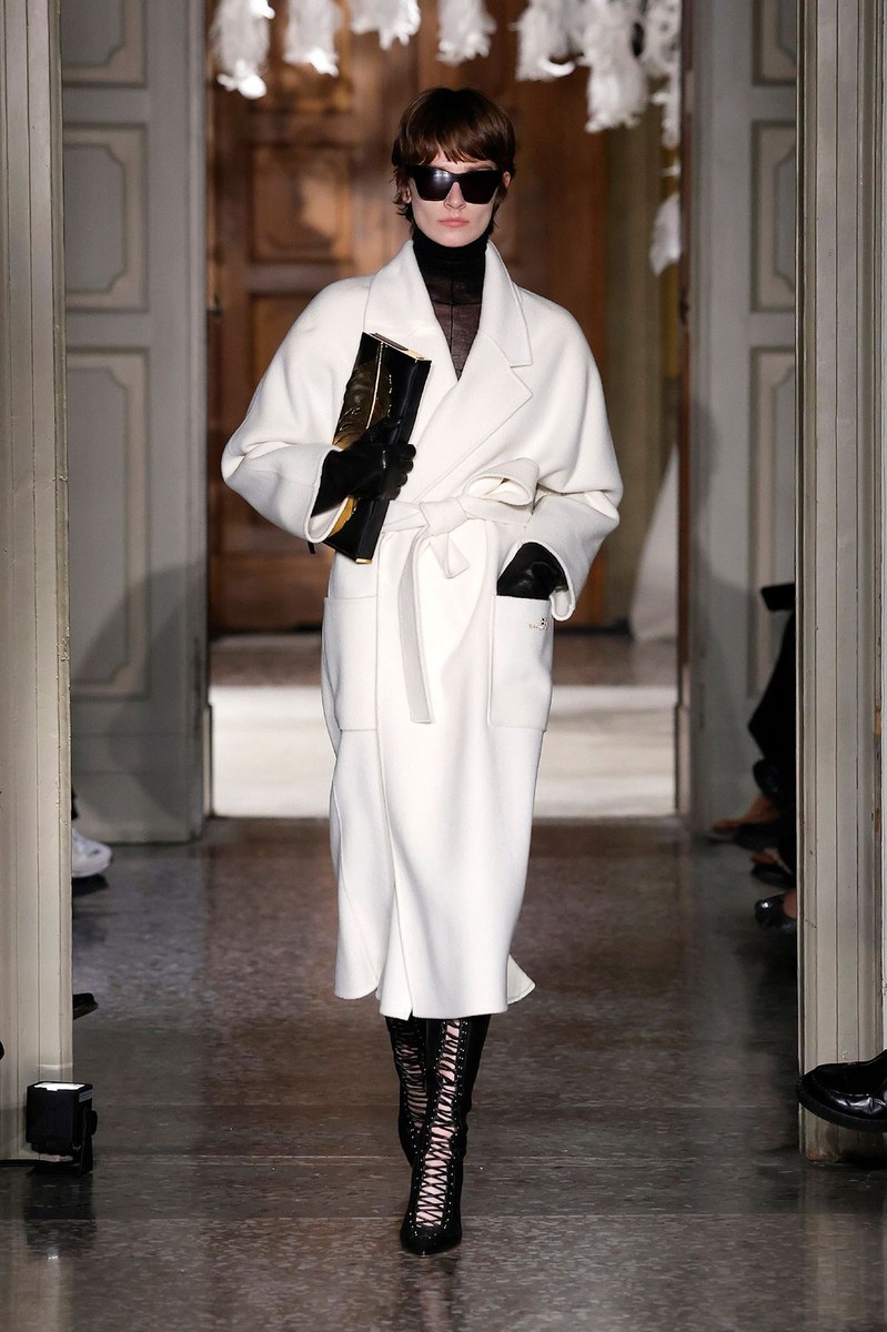 Look 8