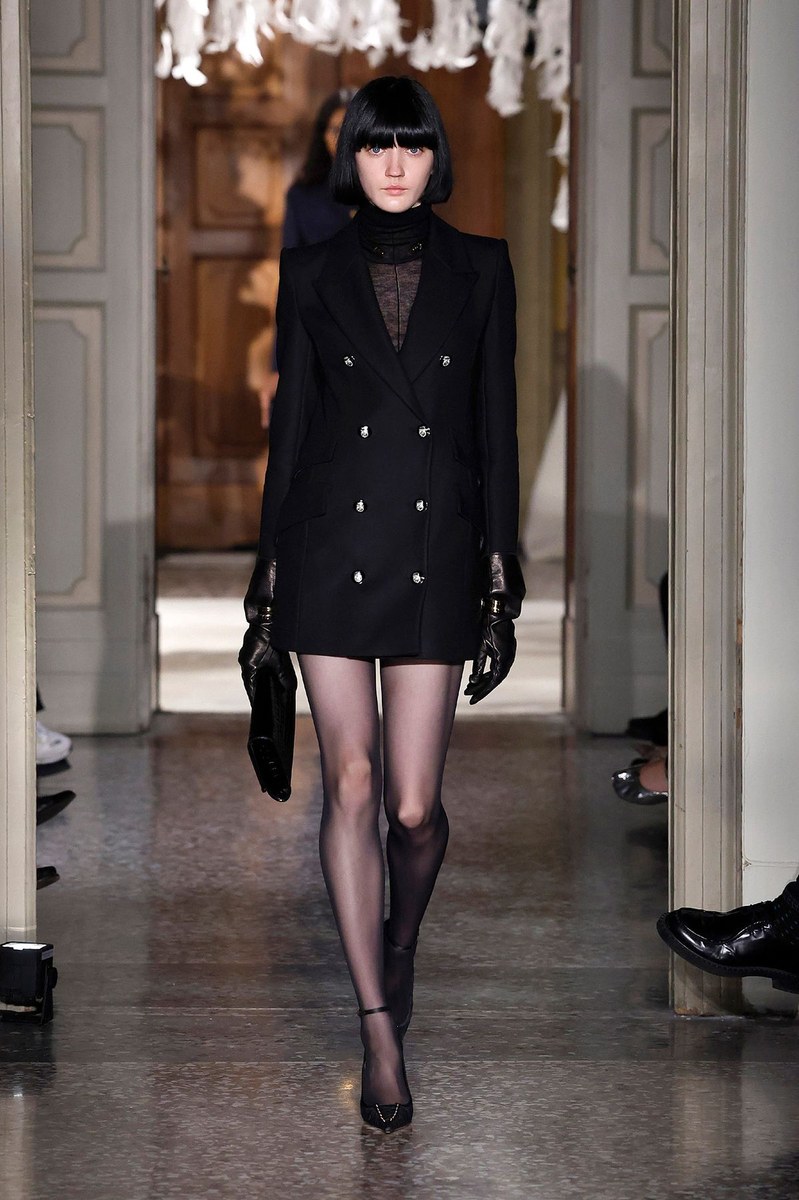 Look 12