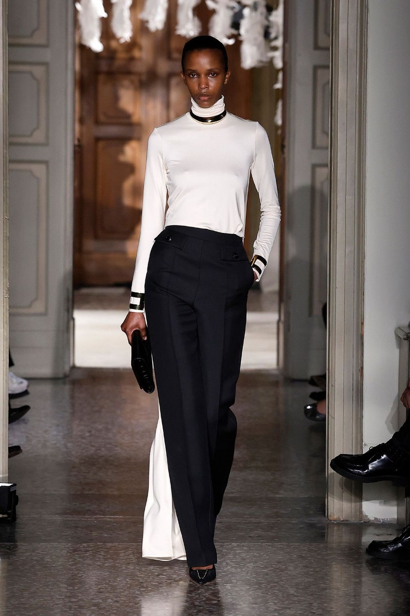 Look 15