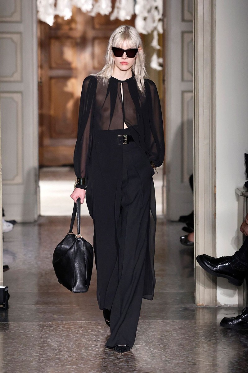 Look 17