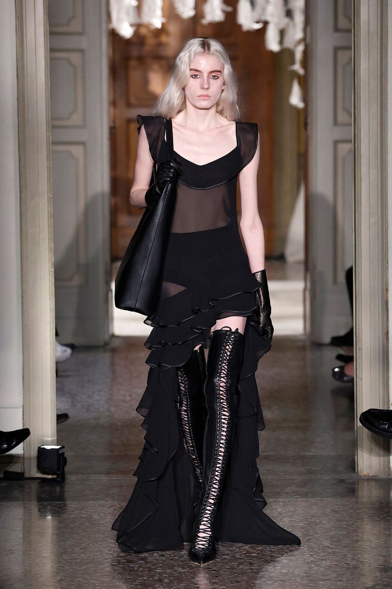 Look 19