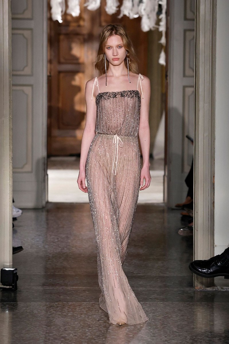 Look 28