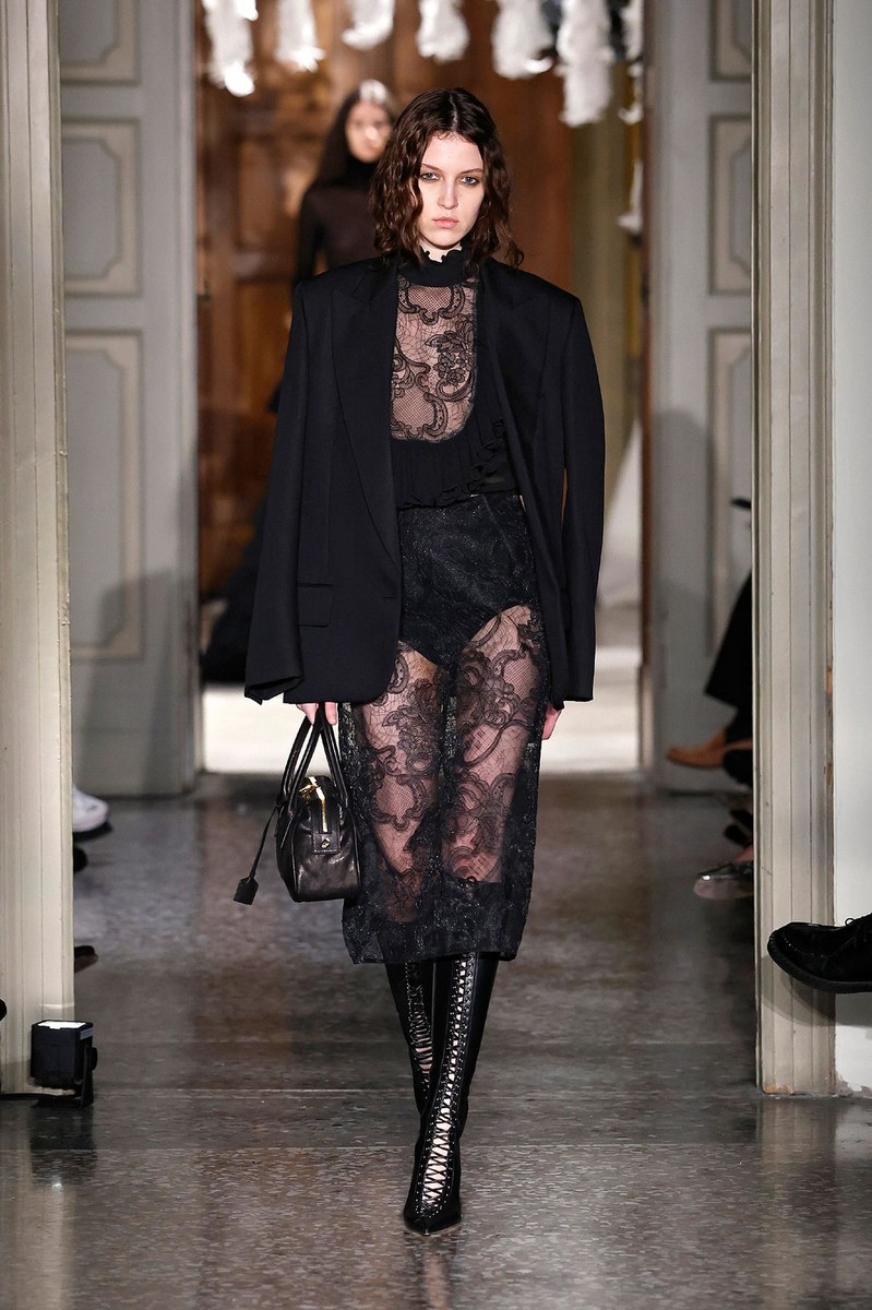 Look 48