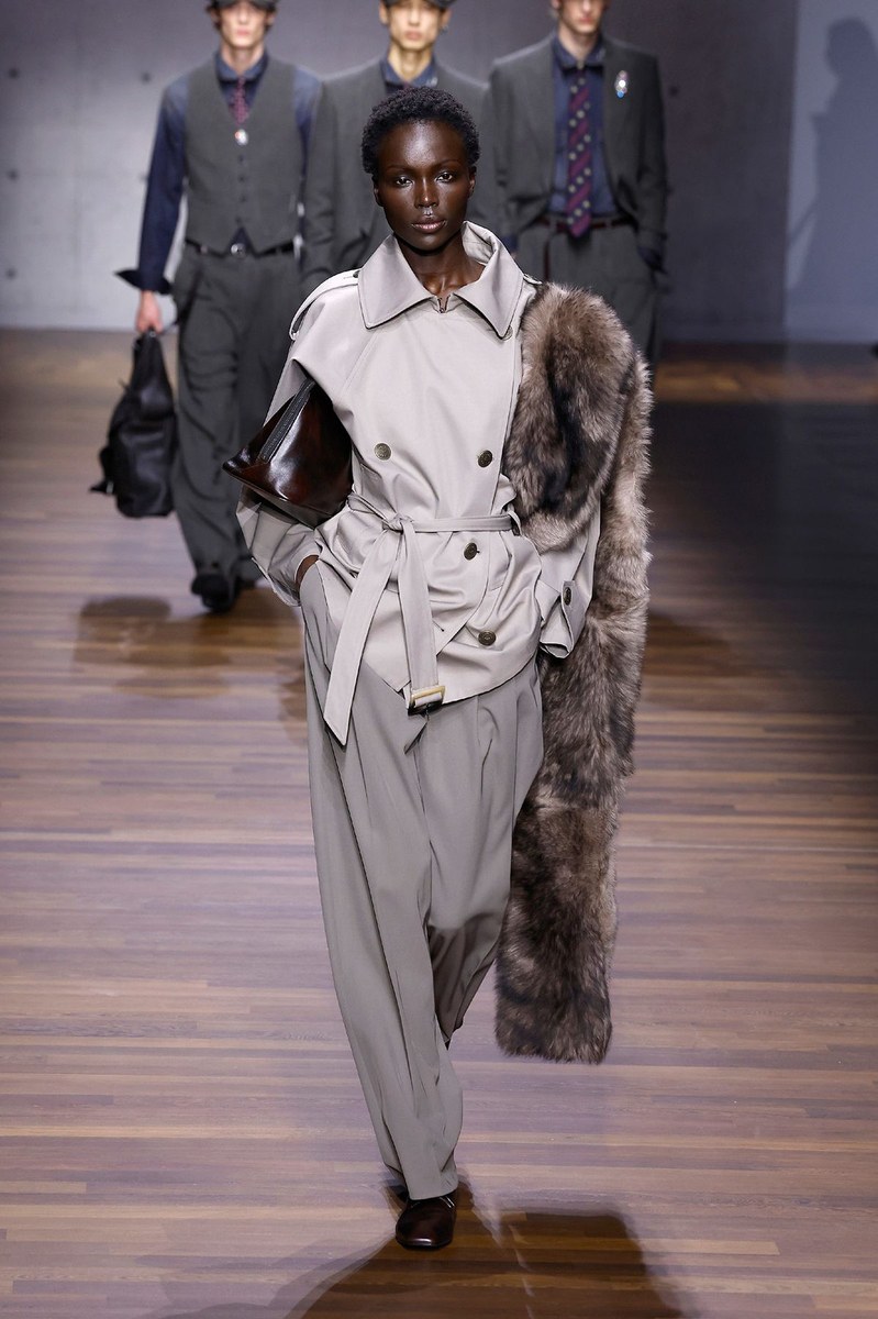 Look 4