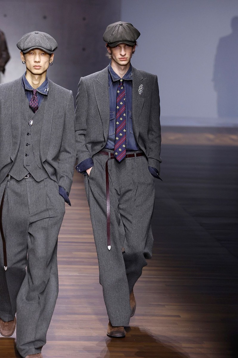 Look 5
