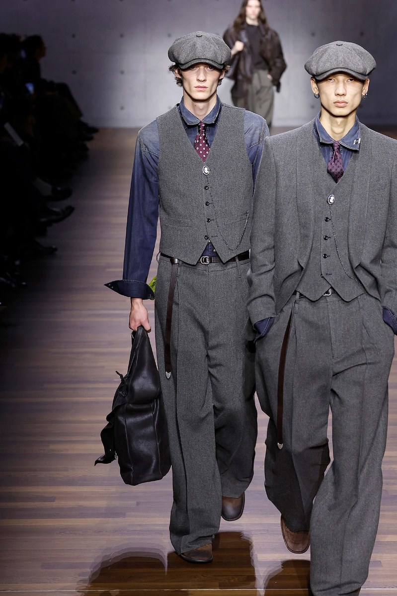 Look 7