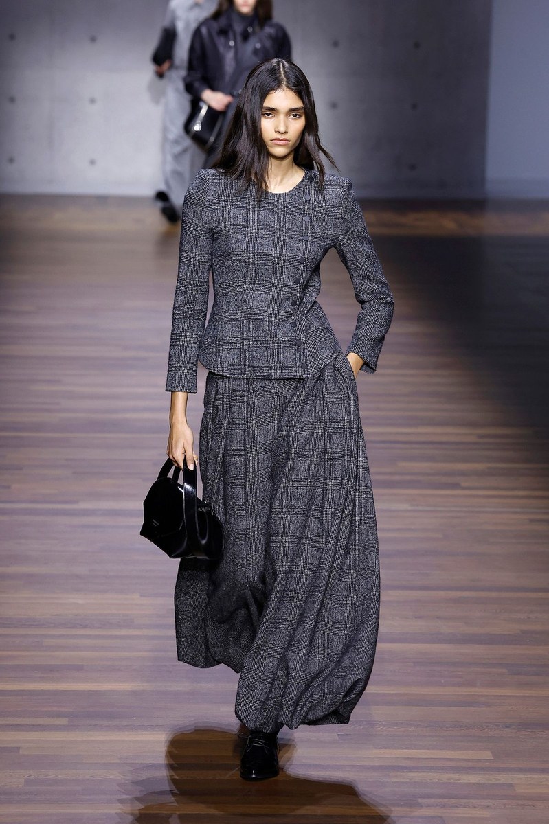 Look 25
