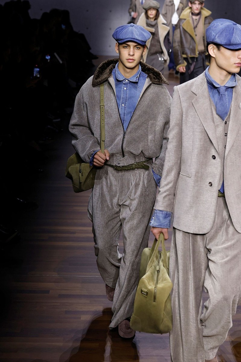 Look 49