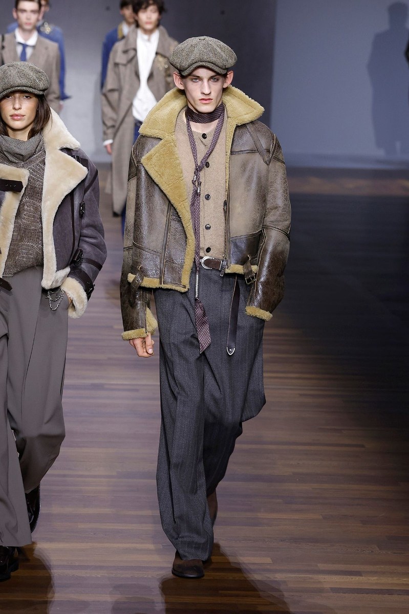 Look 50