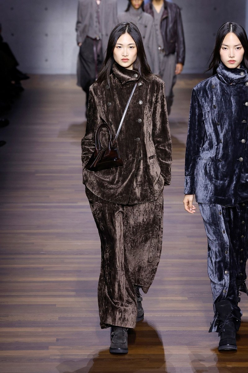 Look 60