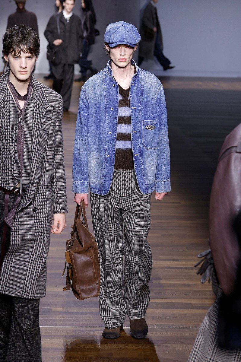 Look 64