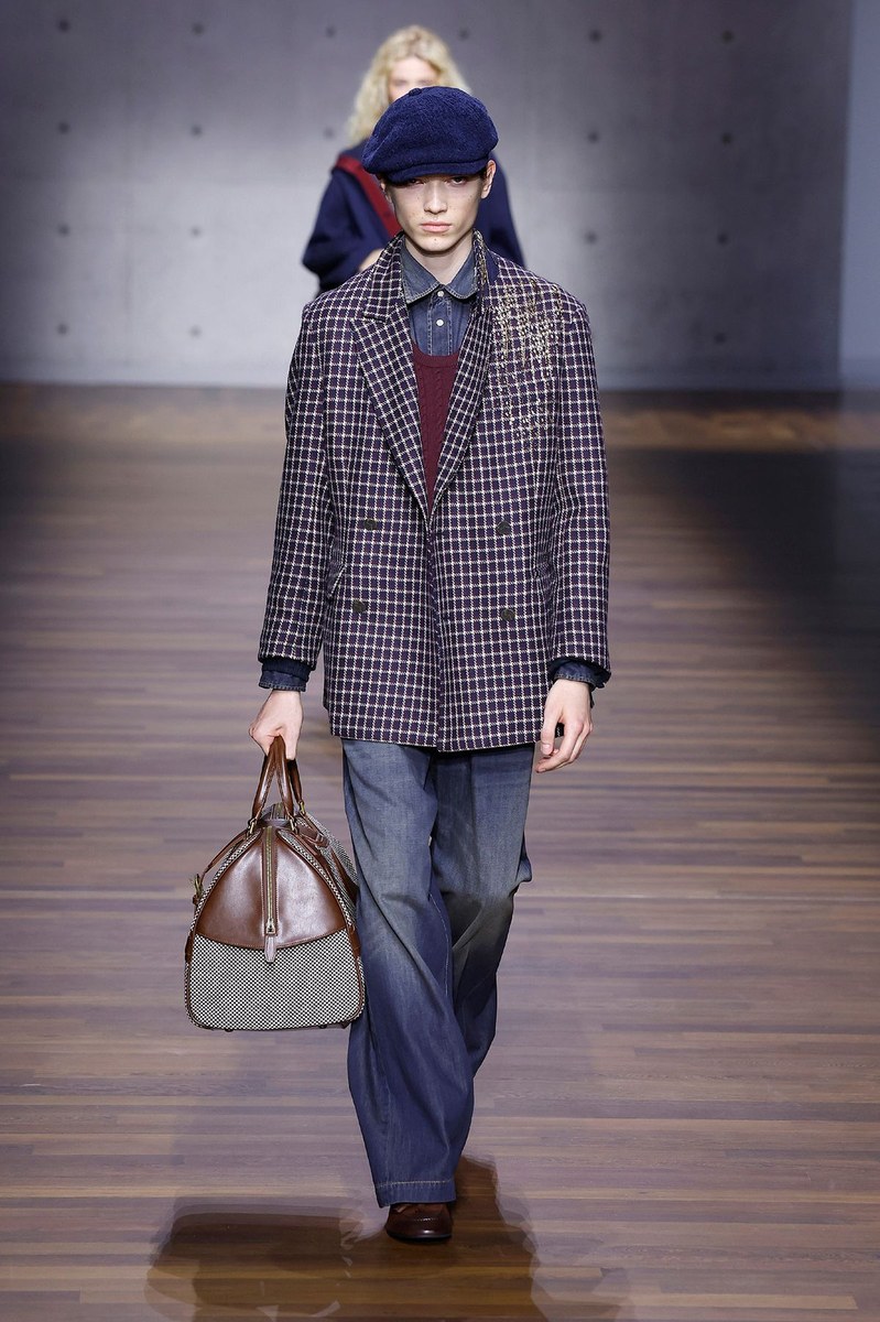 Look 77