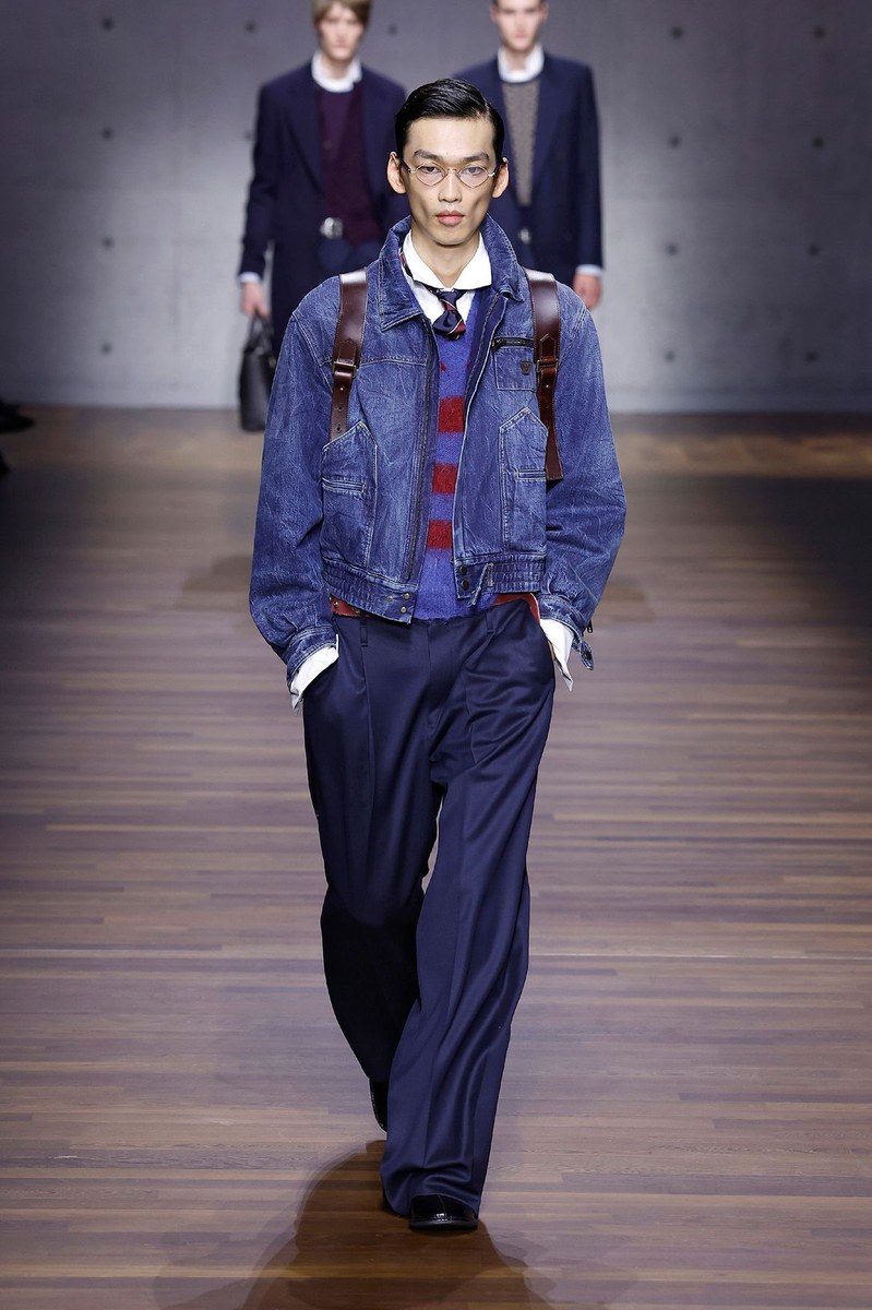 Look 80