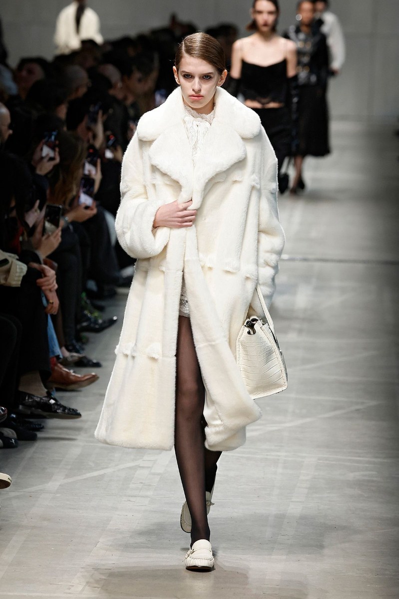 Look 13