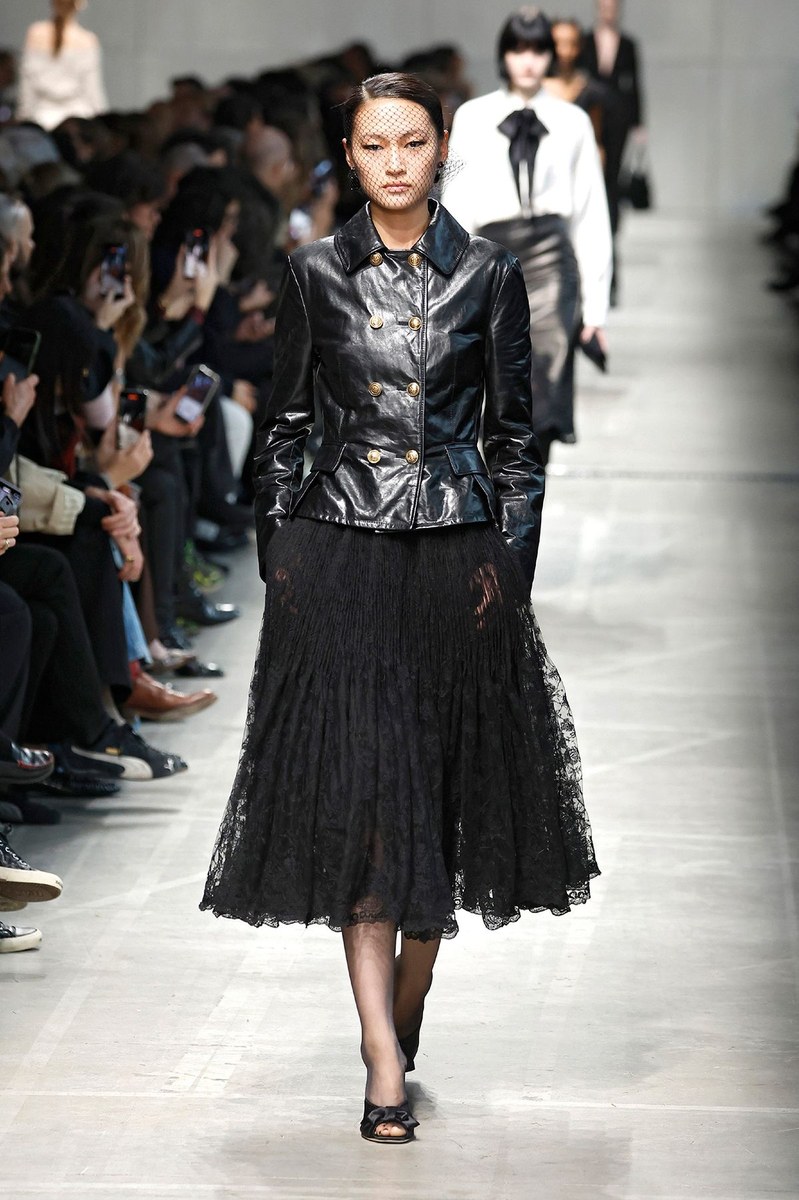 Look 15