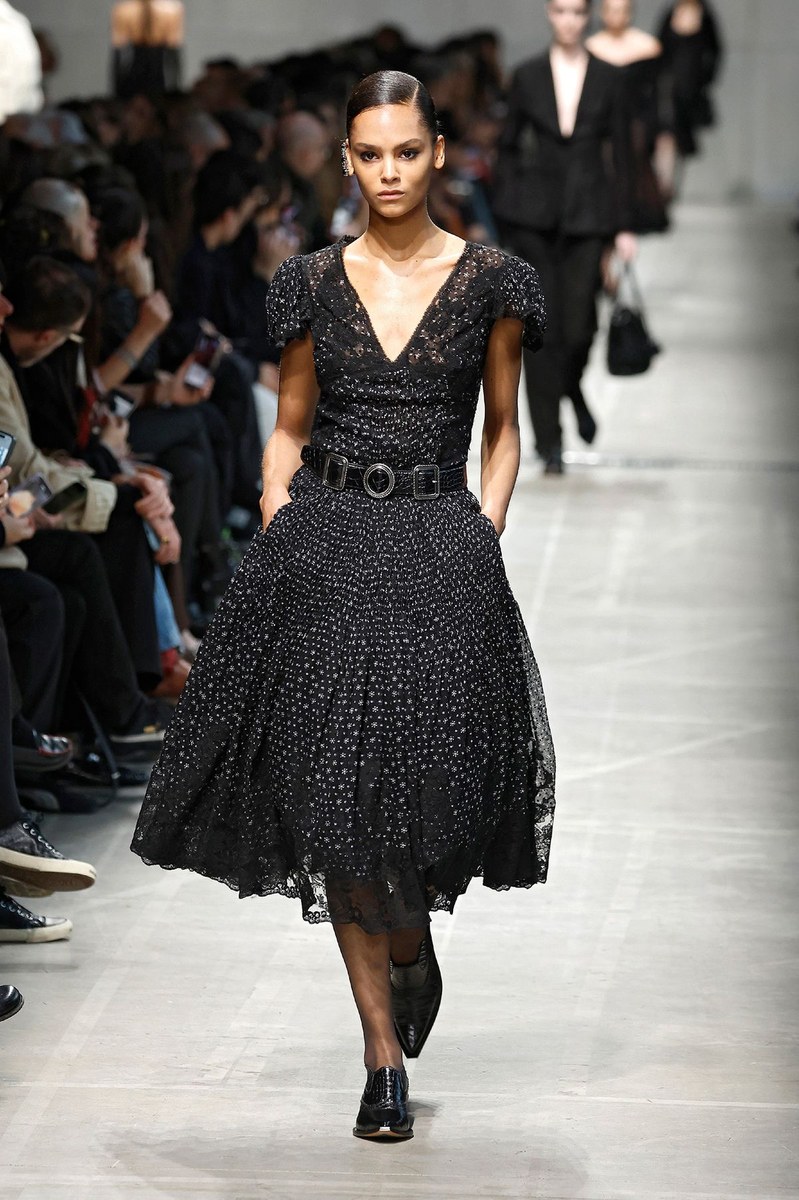 Look 17