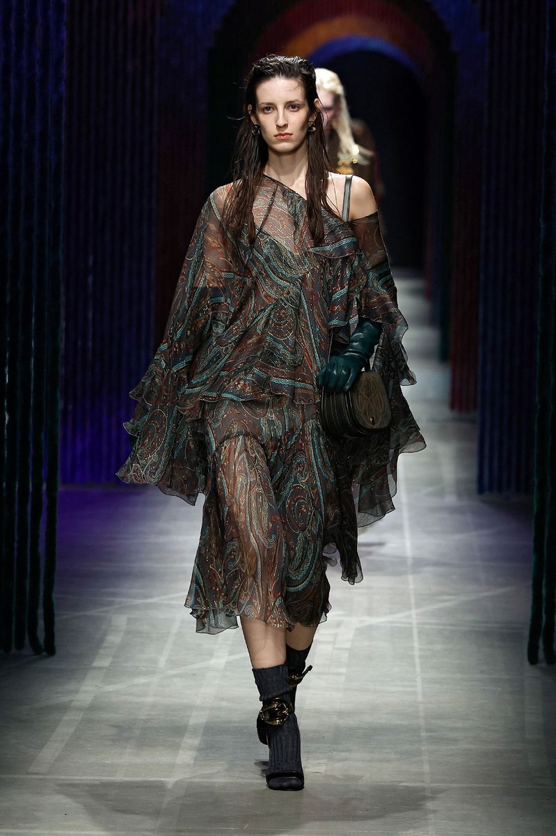 Look 6