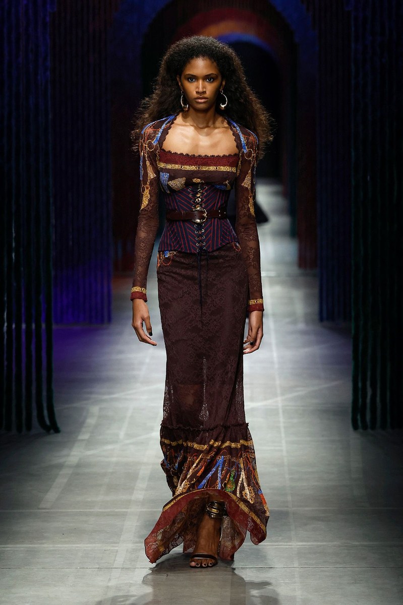Look 29