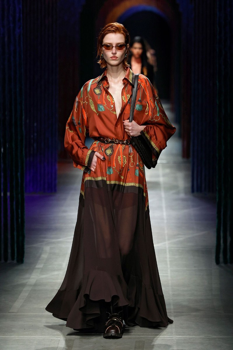 Look 32