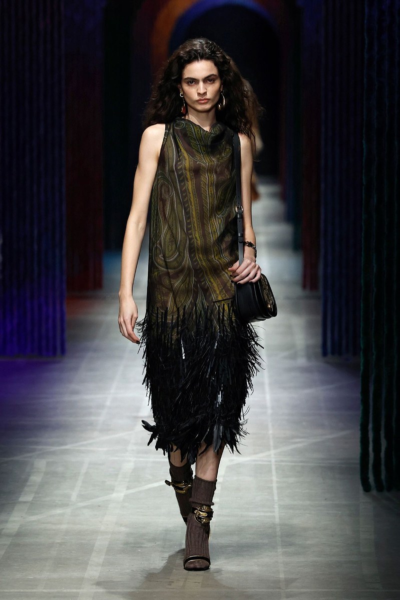 Look 34