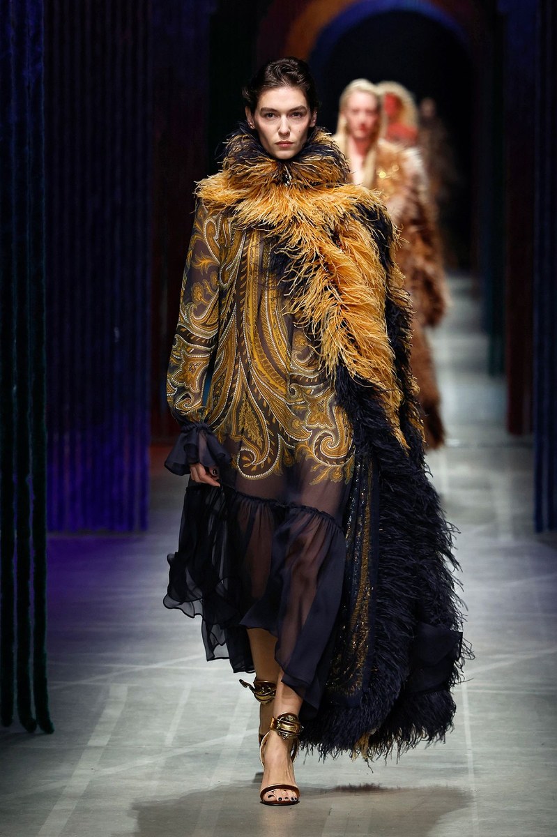 Look 35